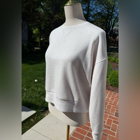 SPANX AIRESSENTIALS WOMEN’S OATMEAL HEATHER CREW NECK SWEATSHIRT Size S/P - Picture 4 of 10